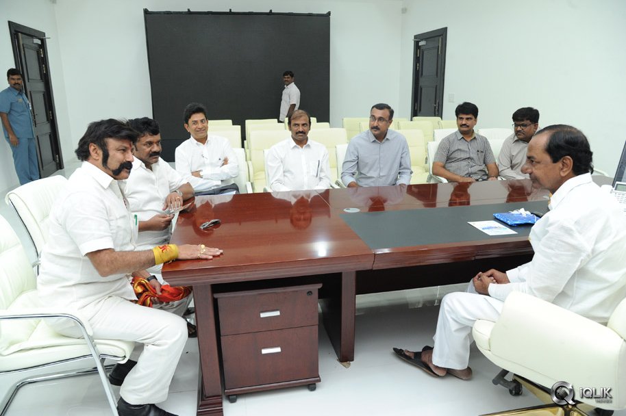 Balakrishna-Meets-CM-KCR